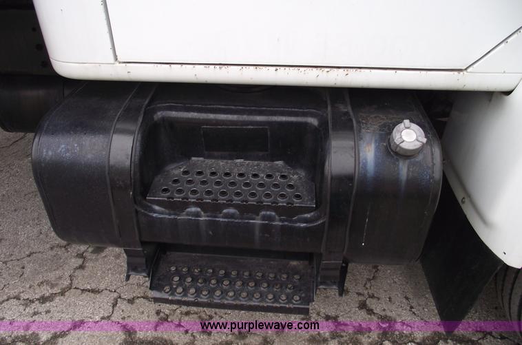 image for item 5451 2000 International 4900 dump flat bed truck