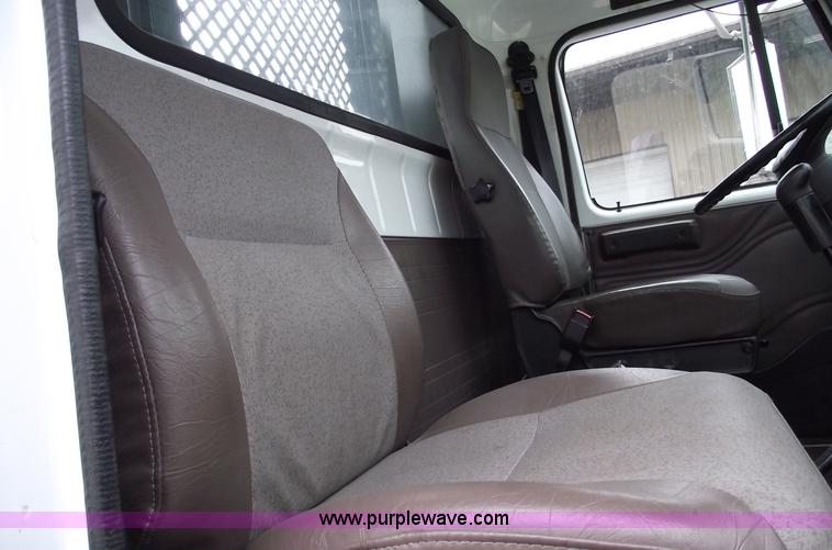 image for item 5451 2000 International 4900 dump flat bed truck