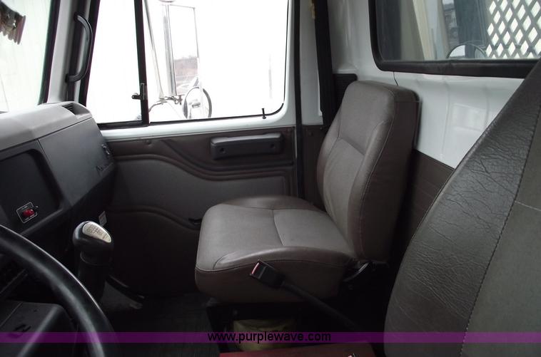 image for item 5451 2000 International 4900 dump flat bed truck