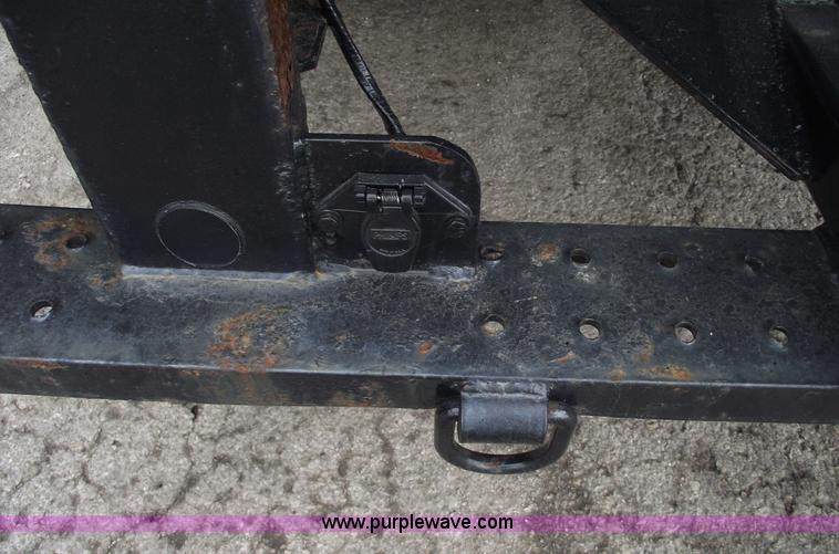 image for item 5452 1999 F450 XL Super Duty flat bed truck