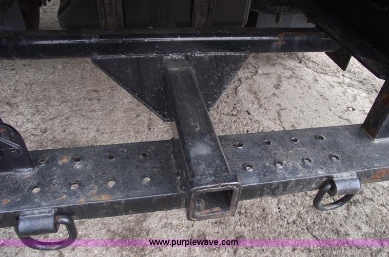 image for item 5452 1999 F450 XL Super Duty flat bed truck