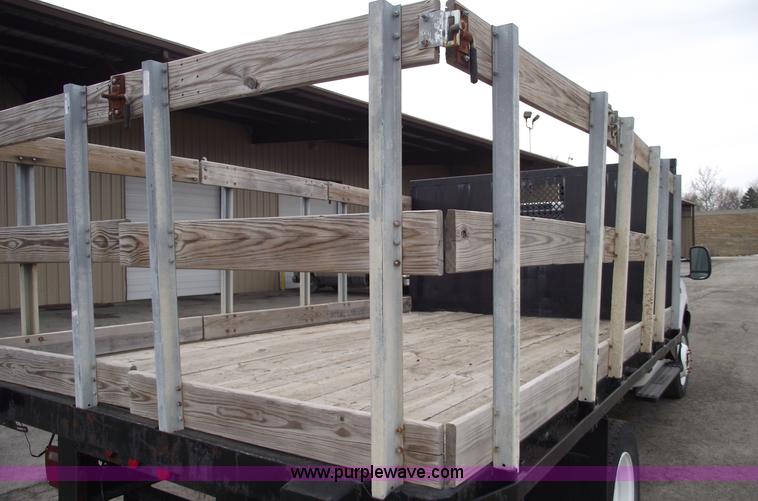 image for item 5452 1999 F450 XL Super Duty flat bed truck
