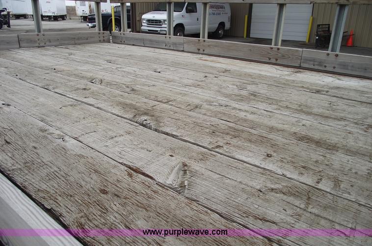 image for item 5452 1999 F450 XL Super Duty flat bed truck