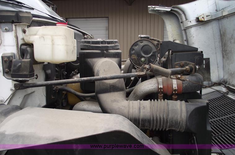 image for item 5454 1995 GMC TopKick box truck