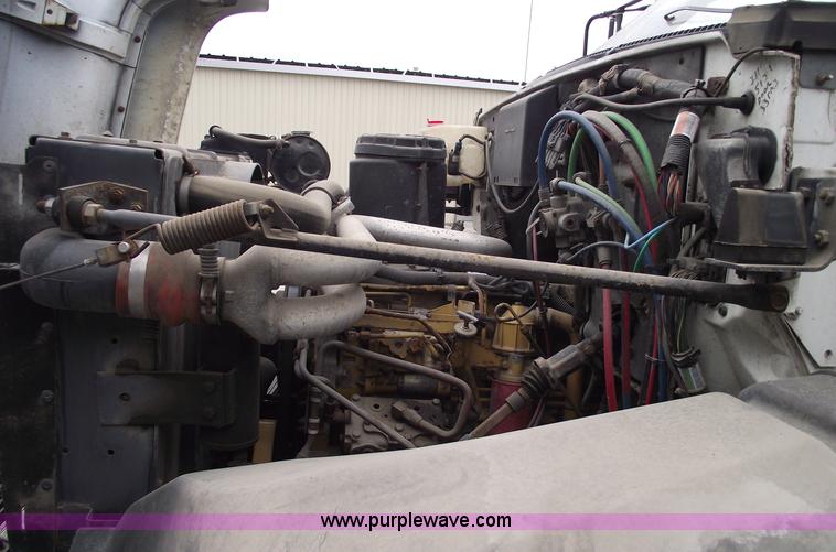 image for item 5454 1995 GMC TopKick box truck