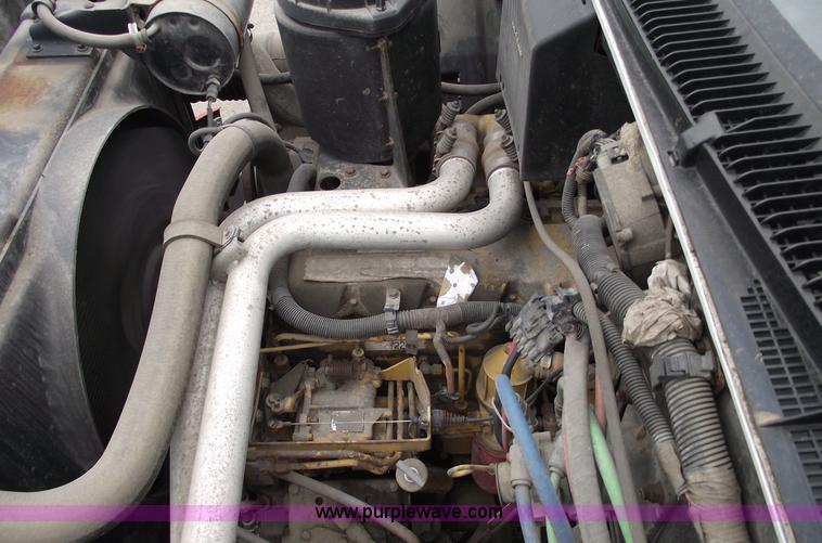 image for item 5454 1995 GMC TopKick box truck