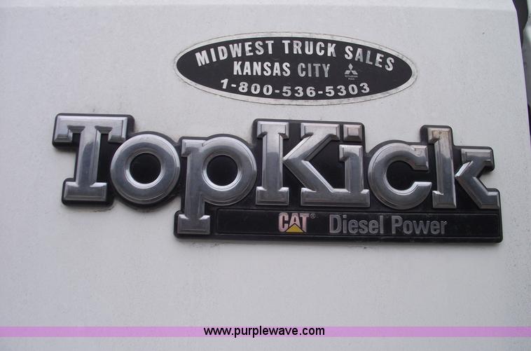 image for item 5454 1995 GMC TopKick box truck