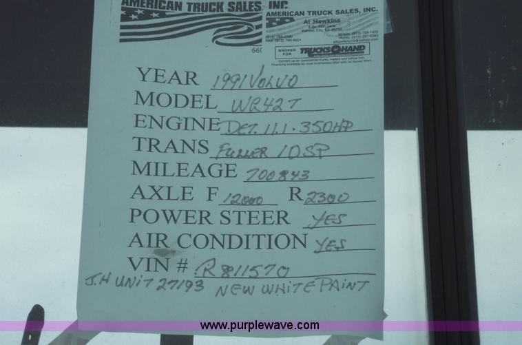 image for item 5455 1991 Volvo WG42T semi truck