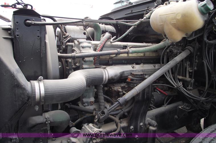 image for item 5455 1991 Volvo WG42T semi truck