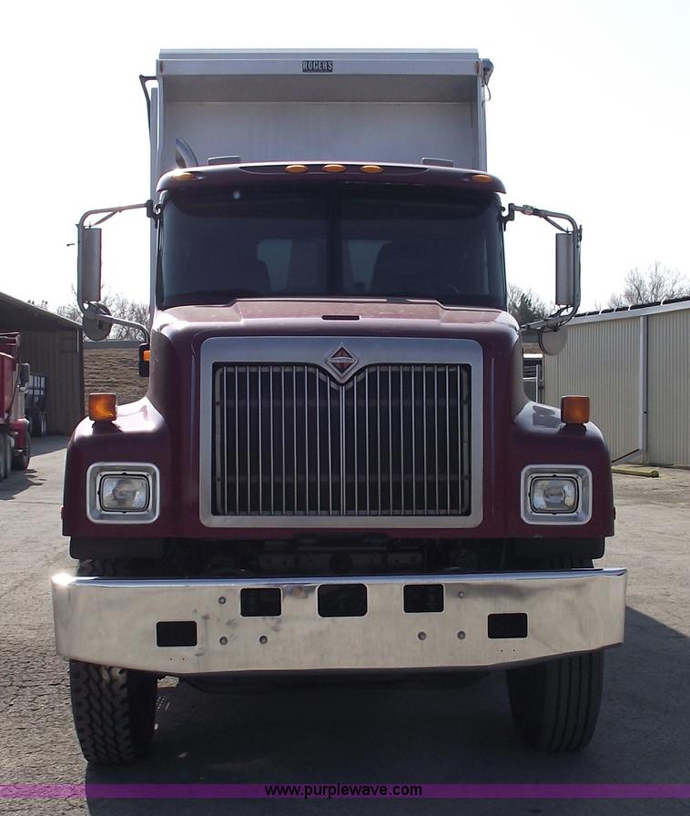 image for item 5456 2002 International 5500i Work Star five axle dump truck