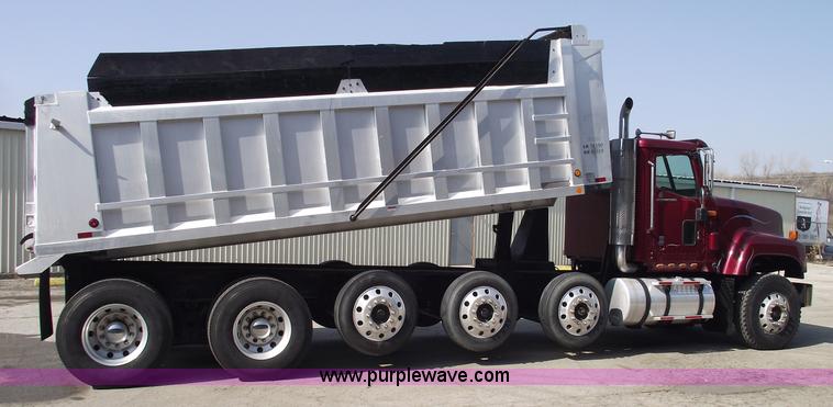 image for item 5456 2002 International 5500i Work Star five axle dump truck