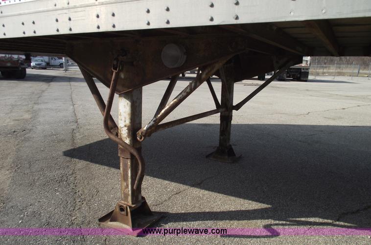 image for item 5459 1980 Strick 48' trailer