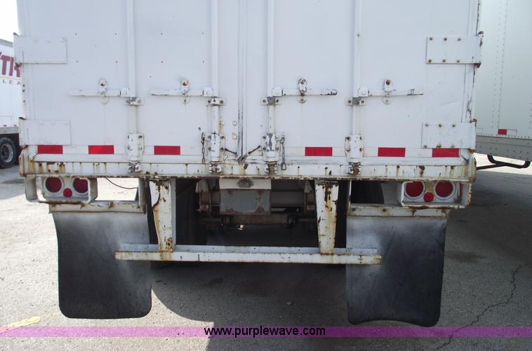image for item 5461 1985 Fruehauf 48' trailer
