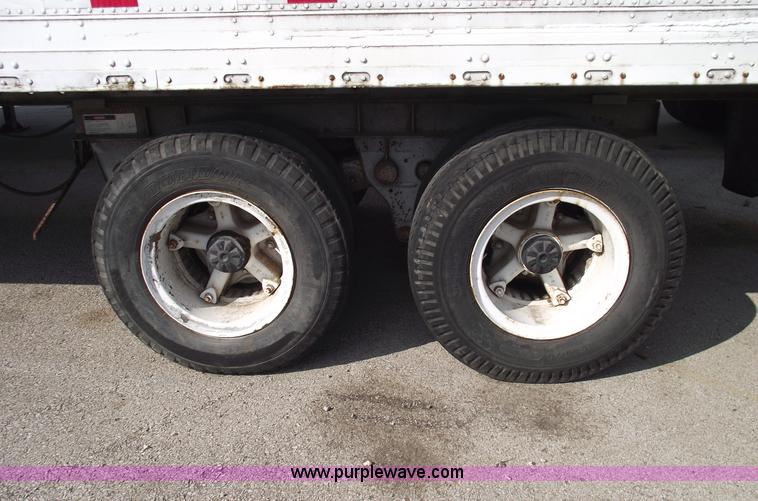 image for item 5461 1985 Fruehauf 48' trailer