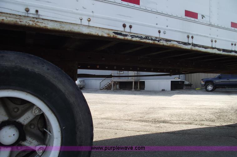 image for item 5462 1982 Dorsey 48' trailer