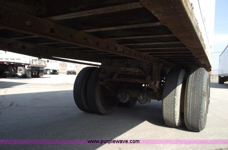 image for item 5462 1982 Dorsey 48' trailer
