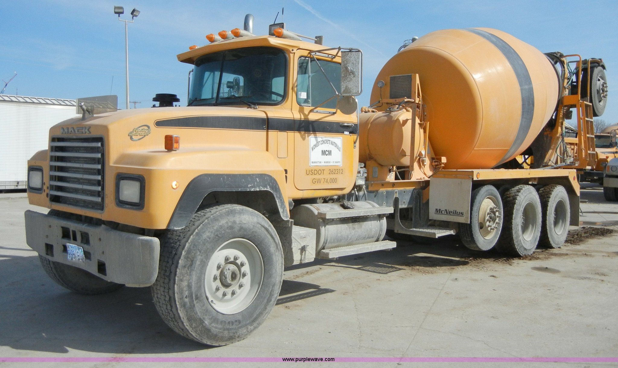 1995 Mack RD690S cement mixer truck in Manhattan, KS | Item 5151 sold