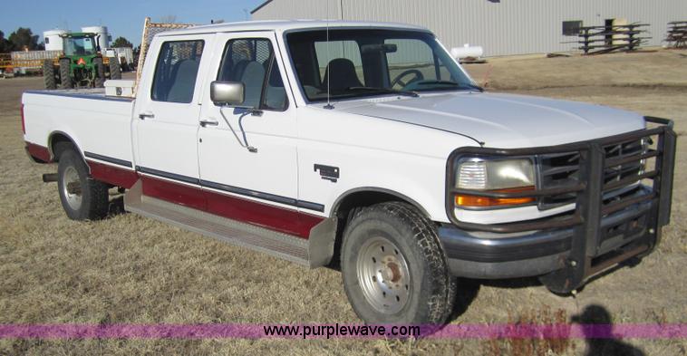 image for item 3406 1997 Ford F350 XLT crew cab pickup truck