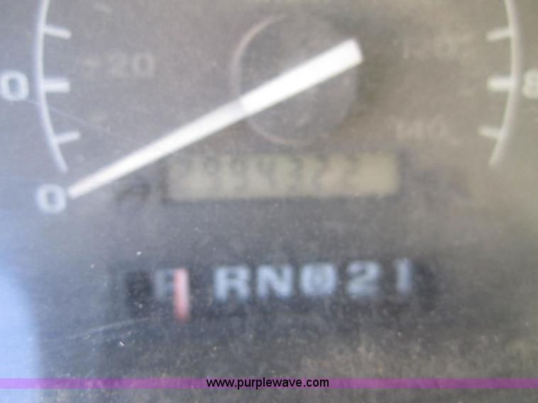 image for item 3406 1997 Ford F350 XLT crew cab pickup truck