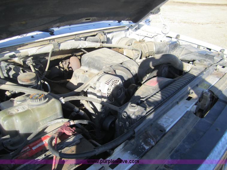 image for item 3406 1997 Ford F350 XLT crew cab pickup truck