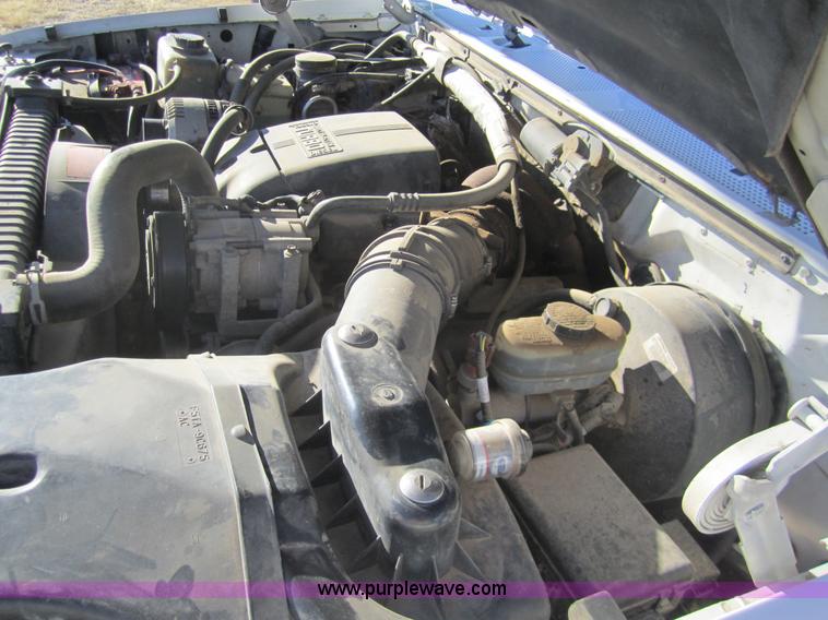 image for item 3406 1997 Ford F350 XLT crew cab pickup truck