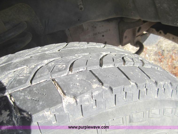 image for item 3406 1997 Ford F350 XLT crew cab pickup truck