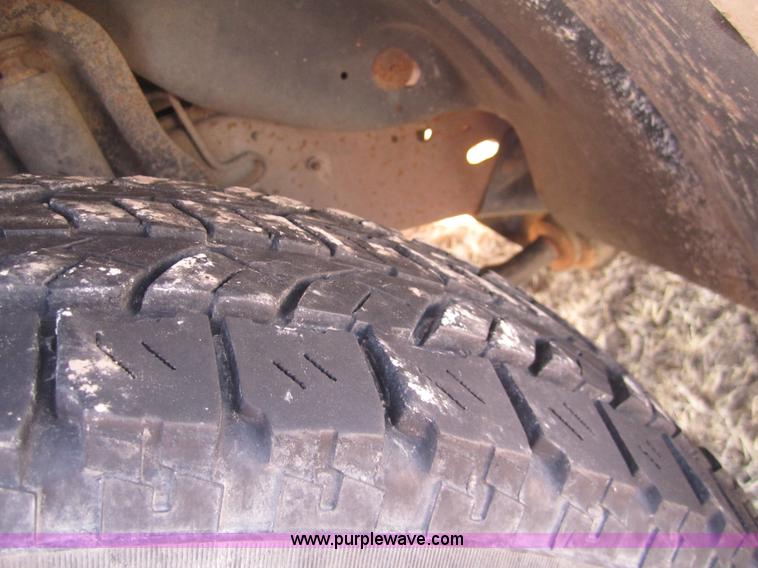 image for item 3406 1997 Ford F350 XLT crew cab pickup truck