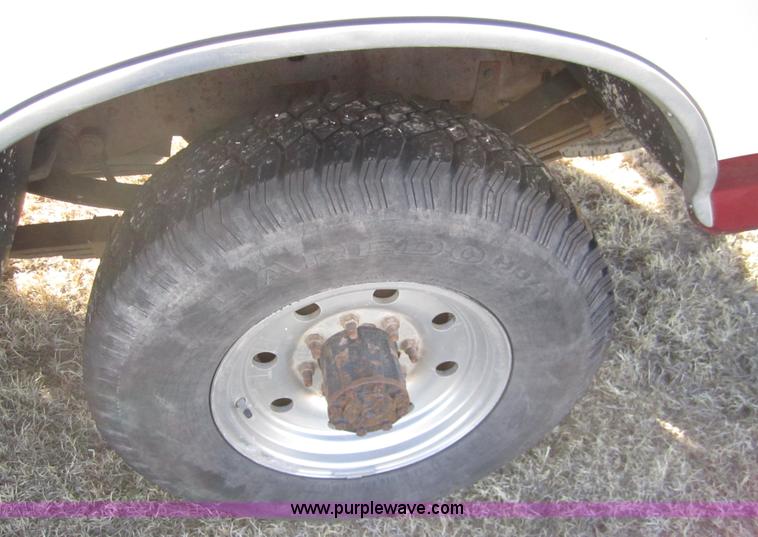 image for item 3406 1997 Ford F350 XLT crew cab pickup truck