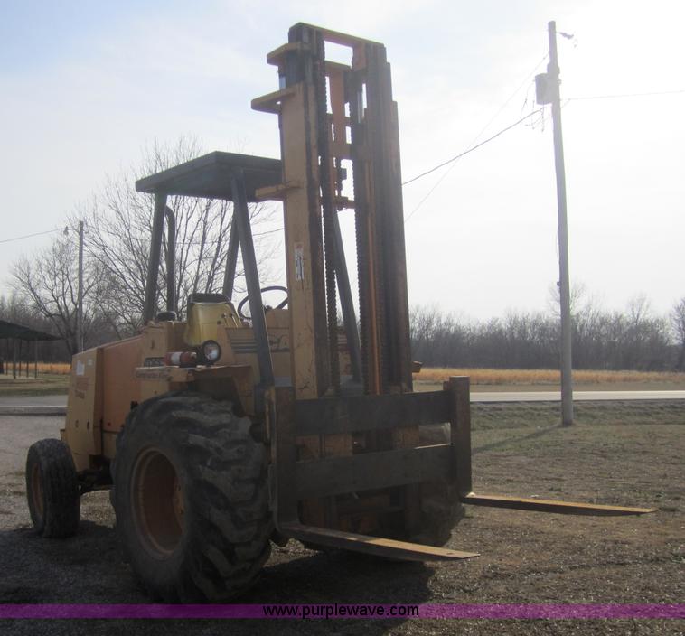 image for item 4000 Case 586E forklift