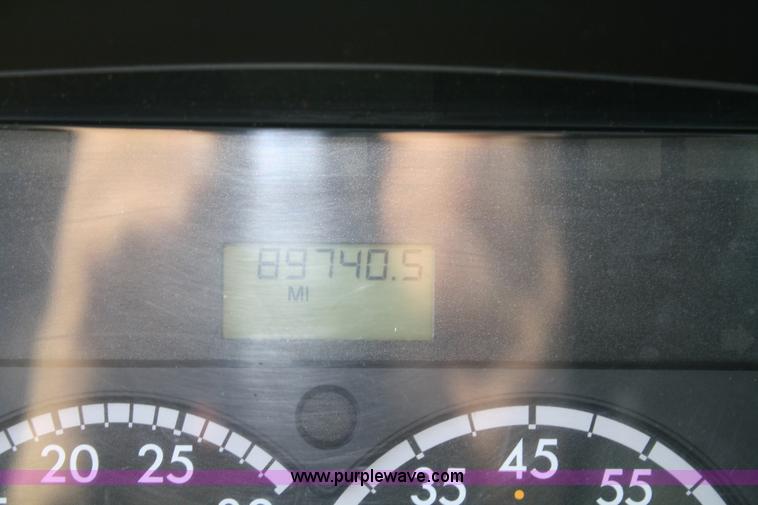 image for item 4892 2004 Freightliner M2 utility truck