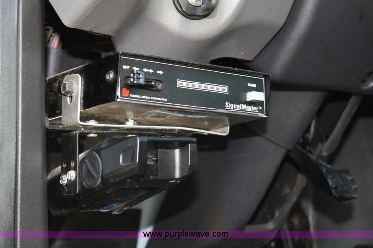 image for item 4892 2004 Freightliner M2 utility truck