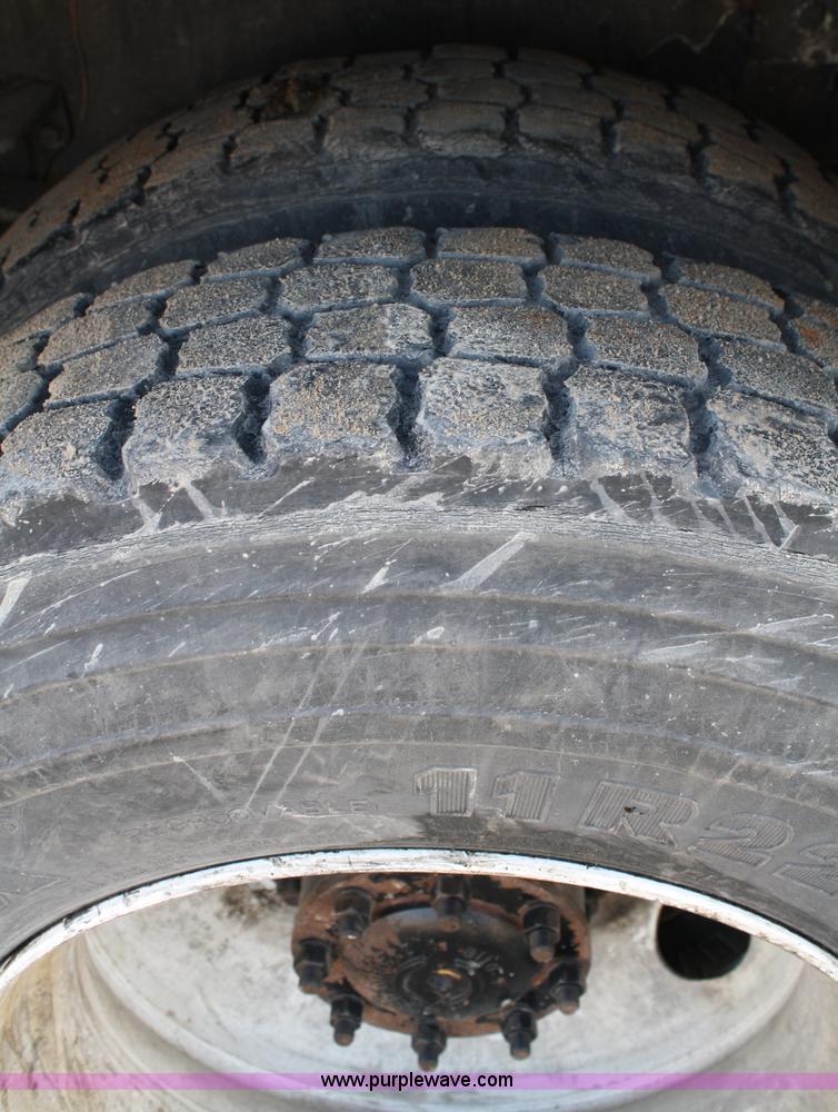 image for item 4892 2004 Freightliner M2 utility truck