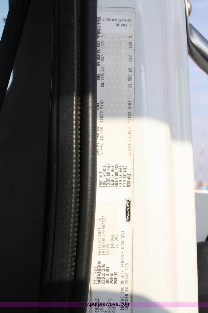 image for item 4892 2004 Freightliner M2 utility truck