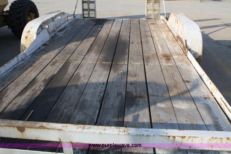 image for item 4898 2005 Starlite trailer