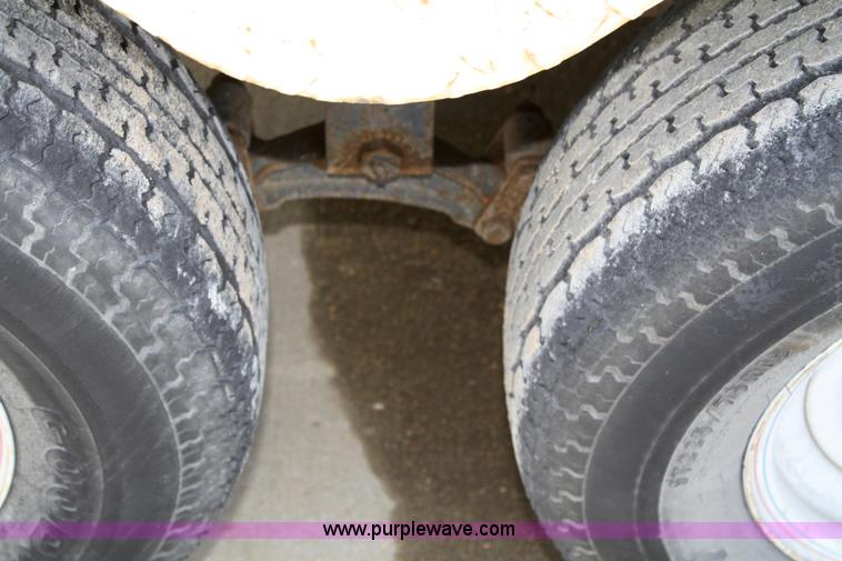 image for item 4898 2005 Starlite trailer