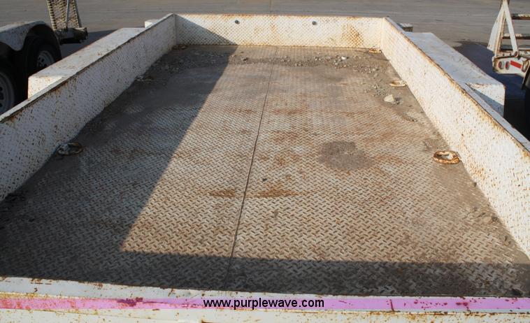 image for item 4899 1993 material trailer