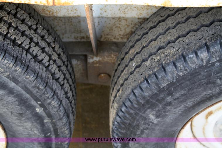 image for item 4899 1993 material trailer