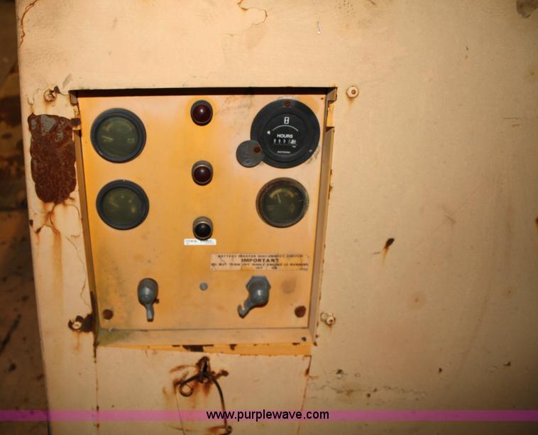 image for item 4908 1989 Case 1085B mobile excavator