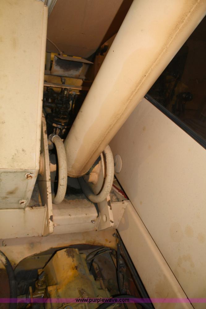 image for item 4908 1989 Case 1085B mobile excavator