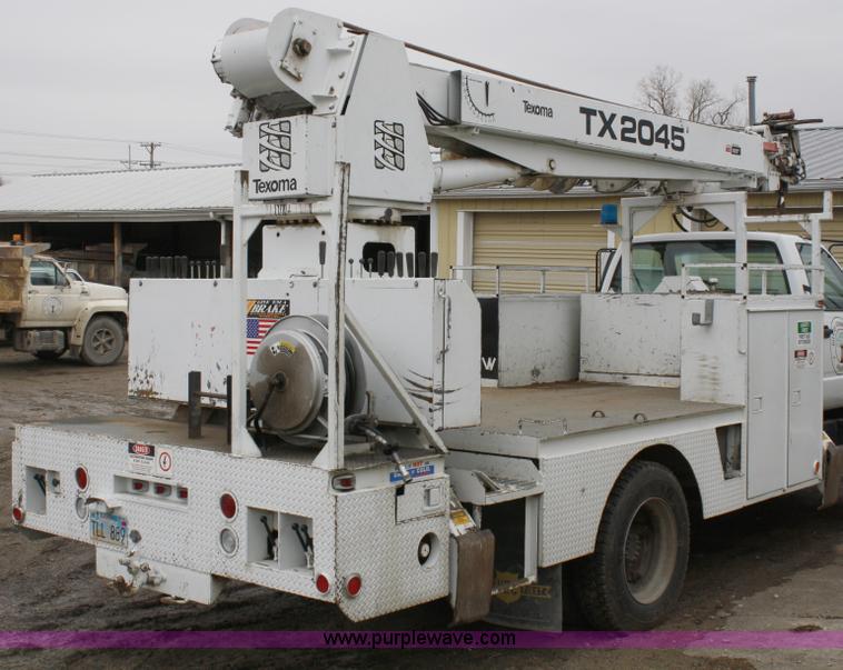 image for item 4938 1993 Texoma TX245T digger derrick bed