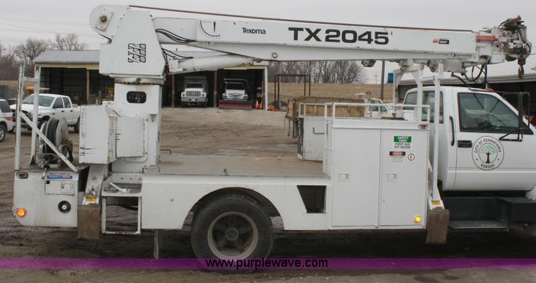 image for item 4938 1993 Texoma TX245T digger derrick bed