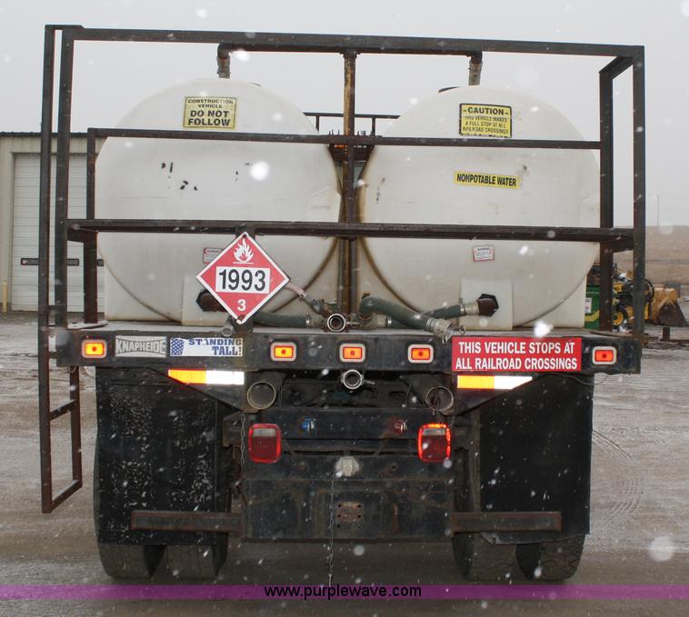 image for item 4945 1979 International 2275 service truck