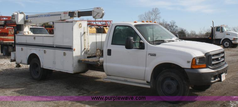 image for item 4949 1998 Ford F550 Super Duty utility truck