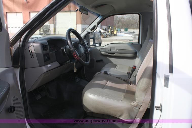 image for item 4949 1998 Ford F550 Super Duty utility truck