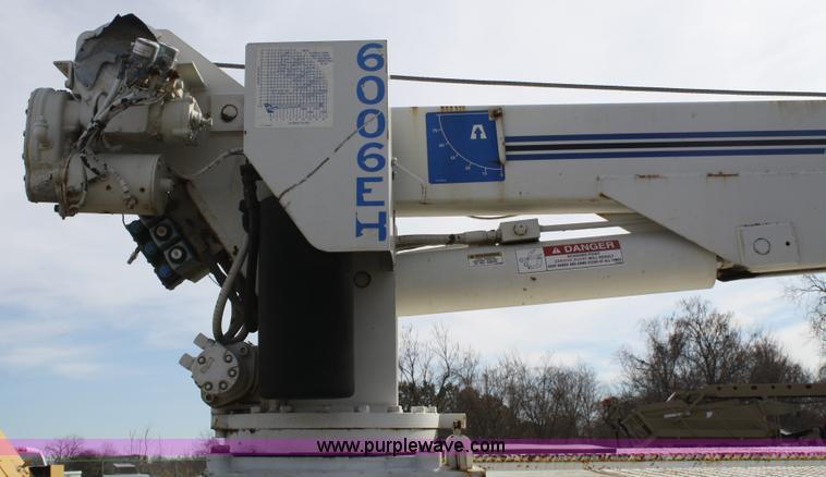 image for item 4949 1998 Ford F550 Super Duty utility truck