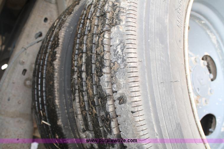 image for item 4949 1998 Ford F550 Super Duty utility truck