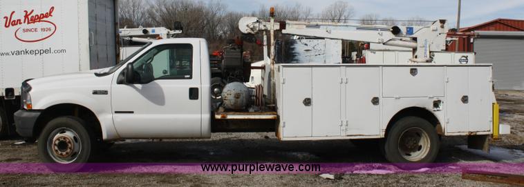 image for item 4950 2002 Ford F550 XL Super Duty utility truck