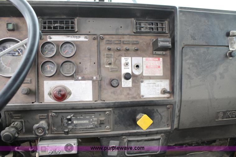 image for item 4970 1992 Kenworth W900 cement truck