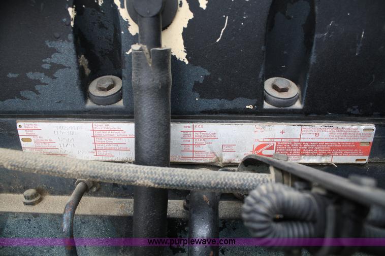 image for item 4970 1992 Kenworth W900 cement truck