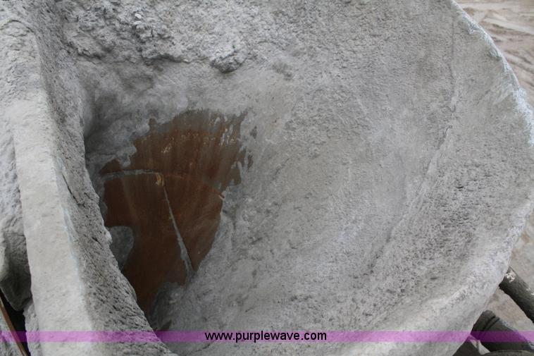 image for item 4970 1992 Kenworth W900 cement truck